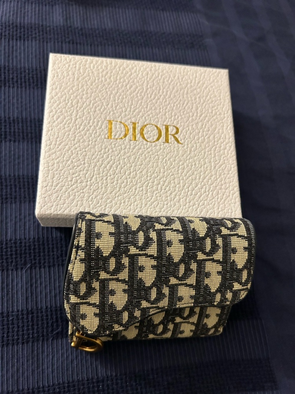 Dior Beige and Black Oblique Canvas Wallet with Gold 'D' Charm - Picture 3 of 4